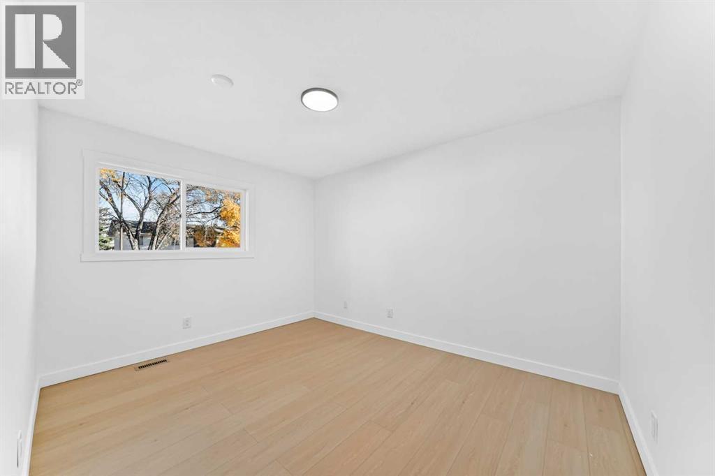 911 Penmeadows Road Se, Calgary, AB