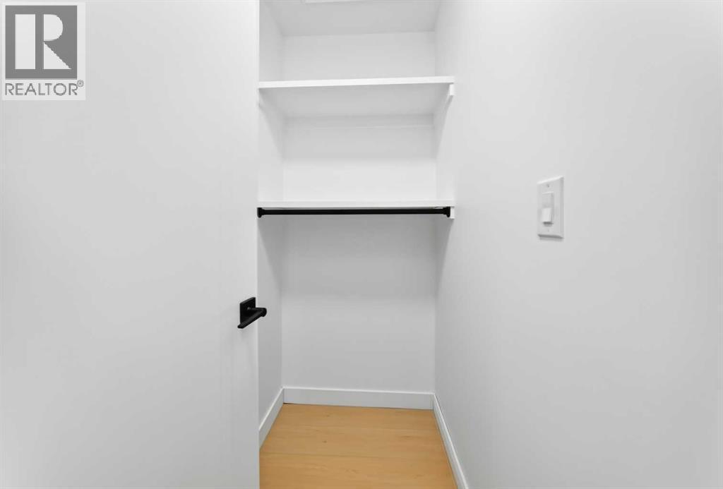 911 Penmeadows Road Se, Calgary, AB