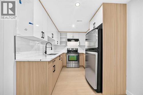 911 Penmeadows Road Se, Calgary, AB 