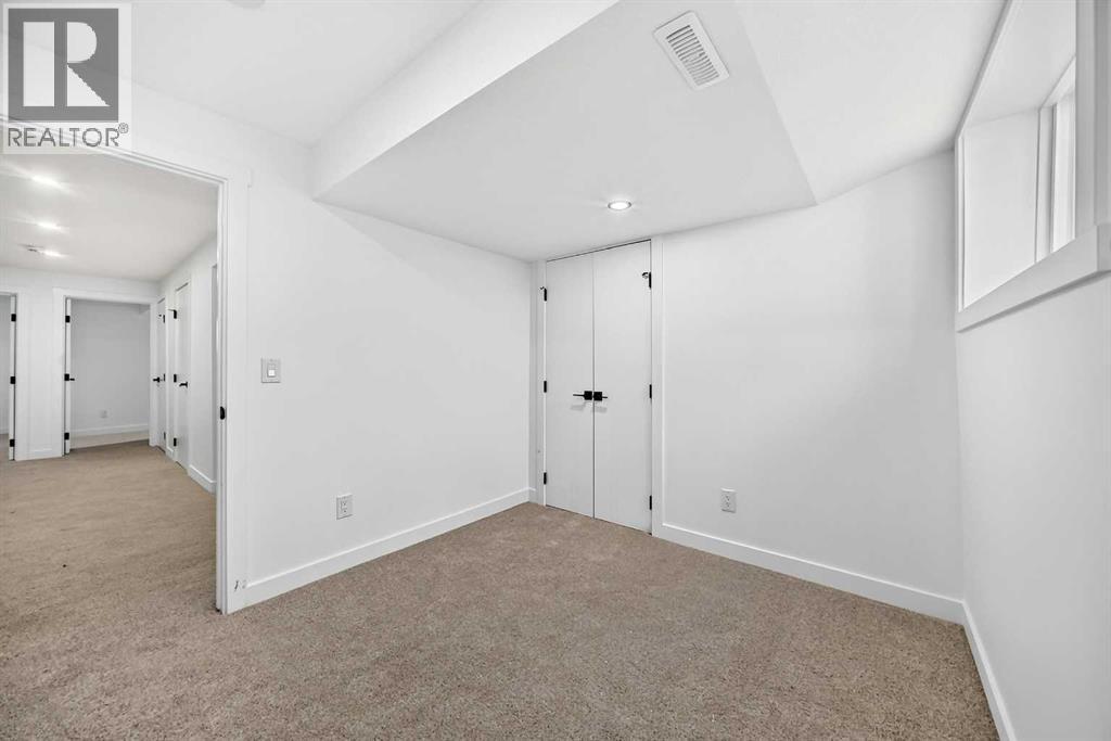911 Penmeadows Road Se, Calgary, AB