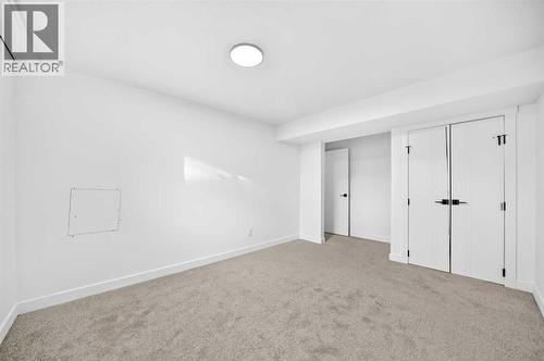 911 Penmeadows Road Se, Calgary, AB 