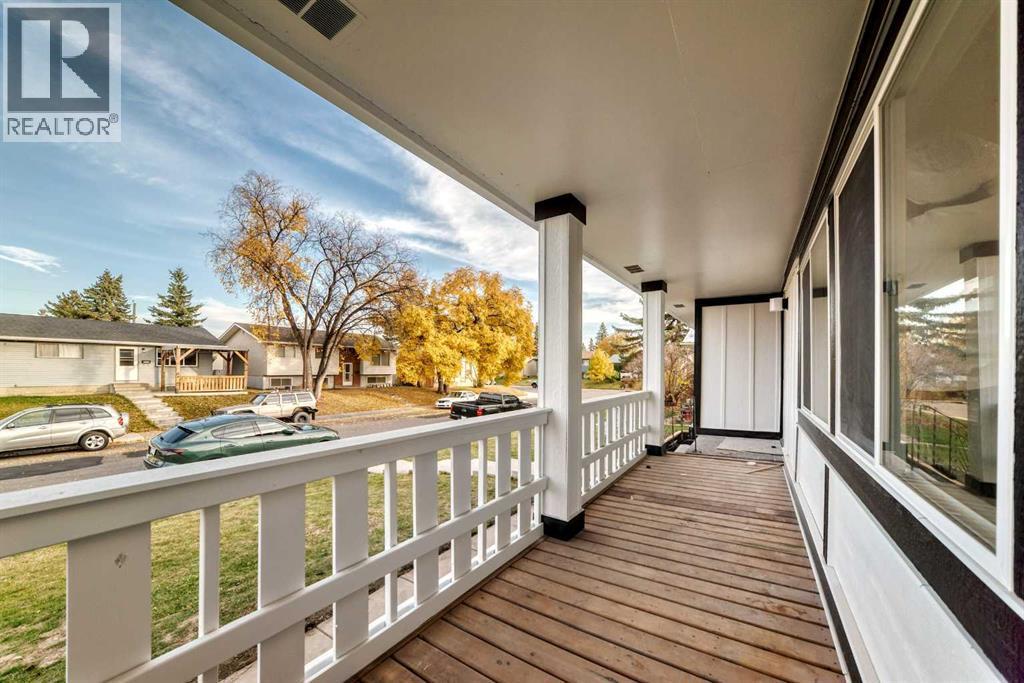 911 Penmeadows Road Se, Calgary, AB