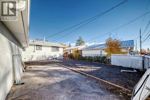 911 Penmeadows Road Se, Calgary, AB 
