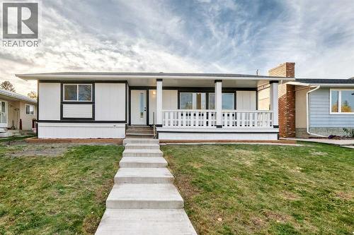 911 Penmeadows Road Se, Calgary, AB 