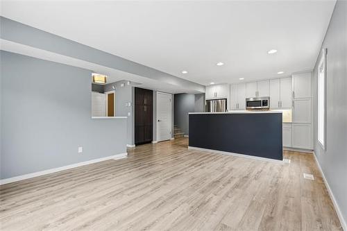 305-185 Peguis St, Winnipeg, MB 