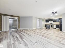 #102 16221 95 ST NW  Edmonton, AB T5Z 3V3