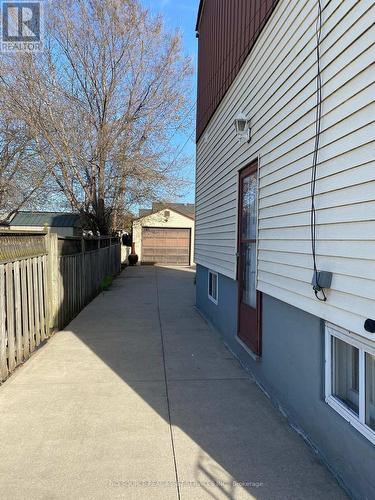 736 Tate Avenue, Hamilton, ON 