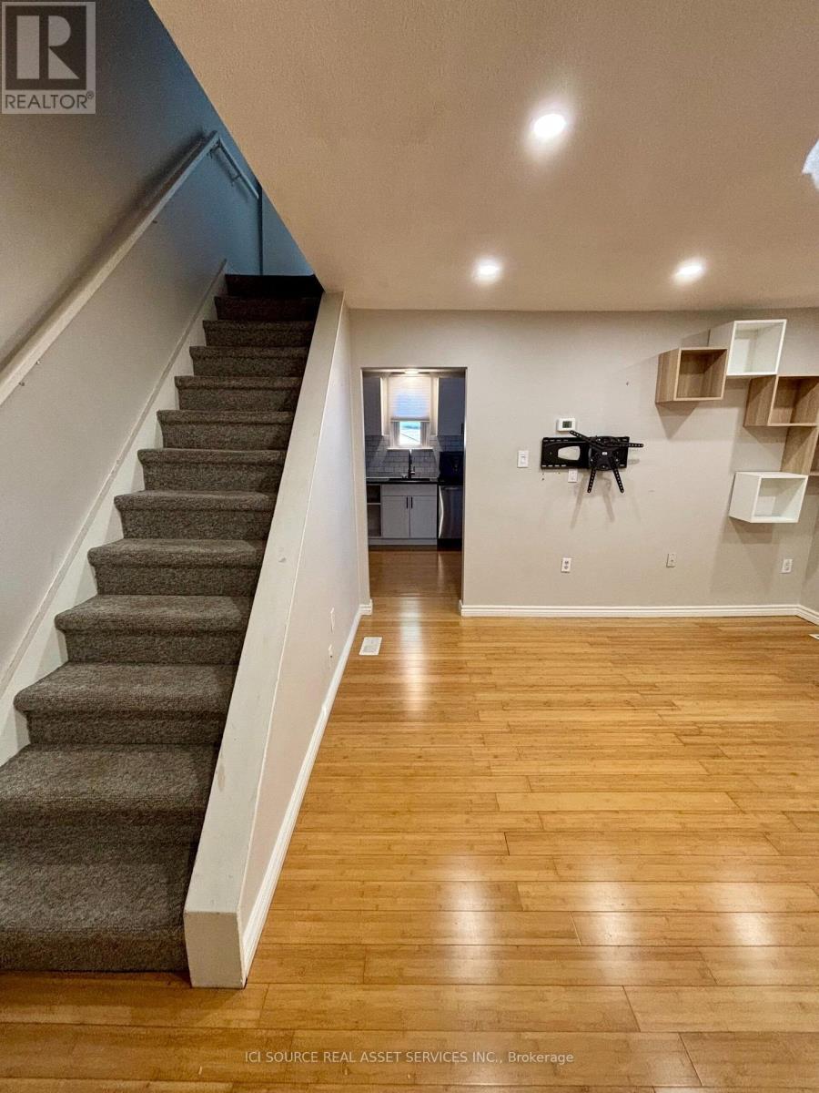 736 Tate Avenue, Hamilton, ON