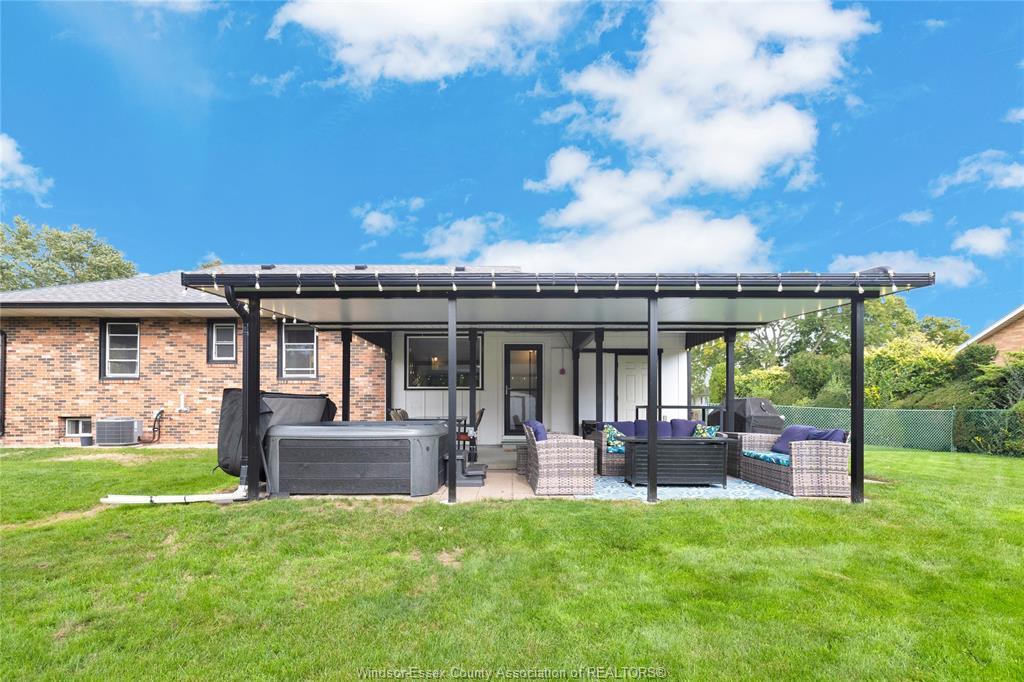 146 Huron, Lasalle, ON