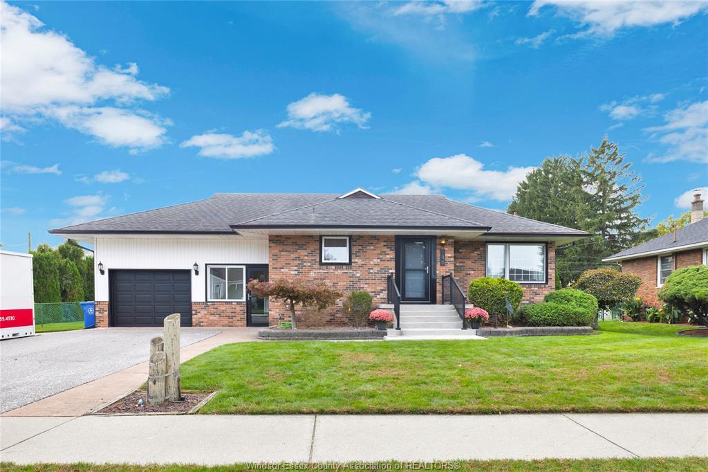 146 Huron, Lasalle, ON
