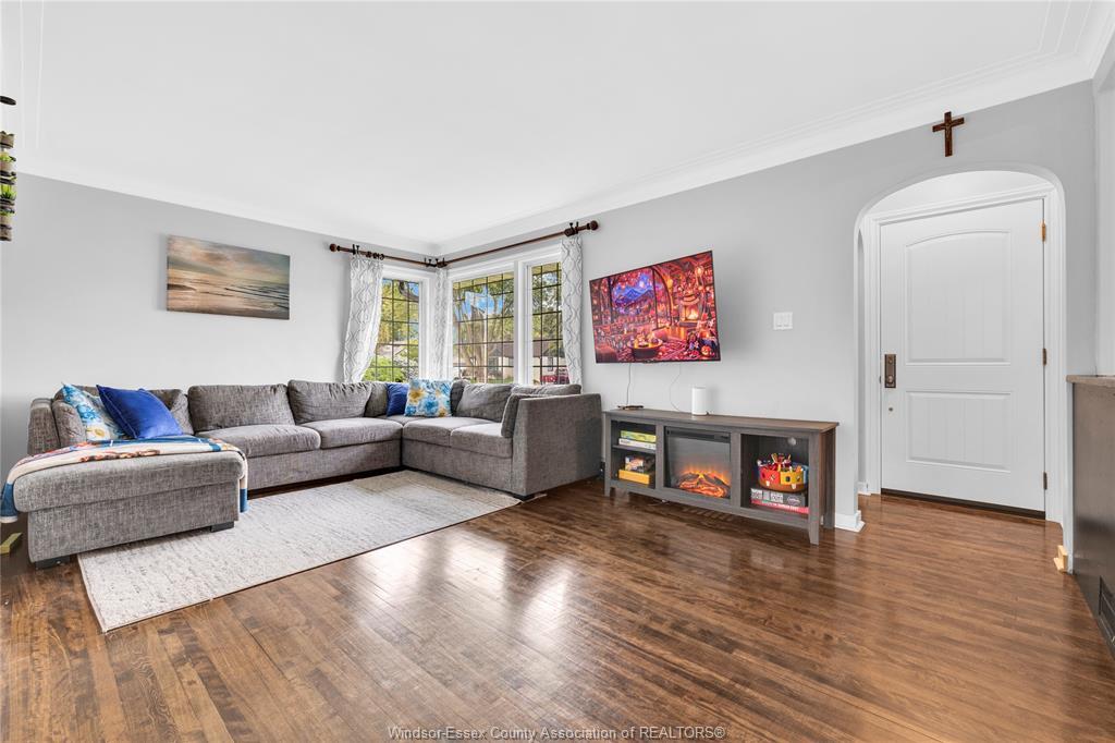 146 Huron, Lasalle, ON