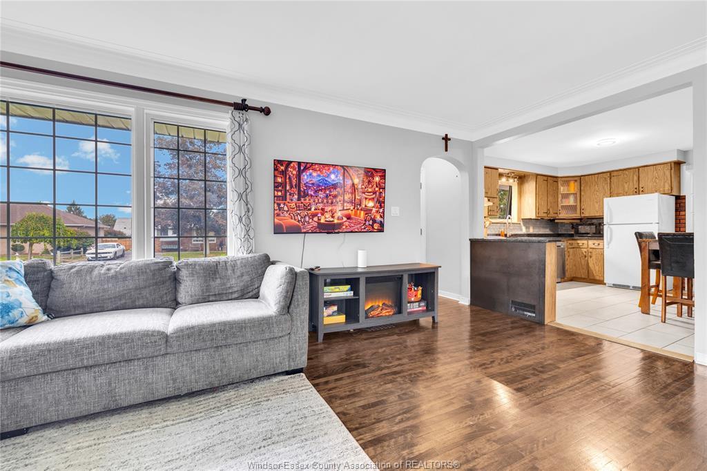 146 Huron, Lasalle, ON
