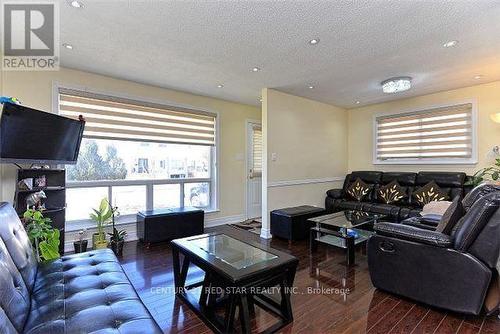 65 NEWSTEAD CRESCENT  Brampton, ON L6V 2A8