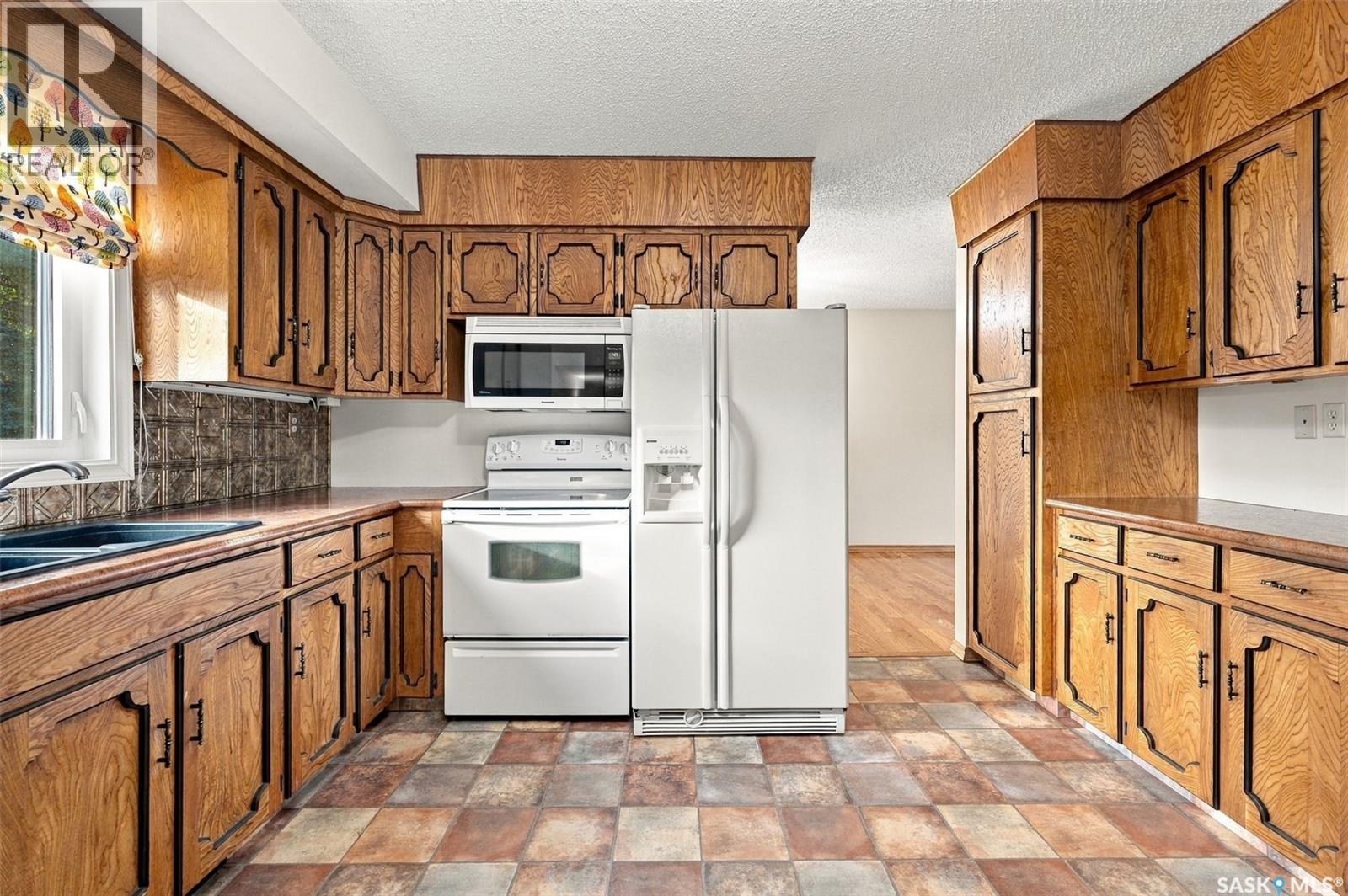 522 Delaronde Road, Saskatoon, SK