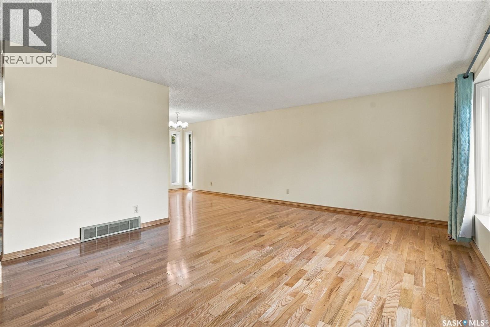 522 Delaronde Road, Saskatoon, SK