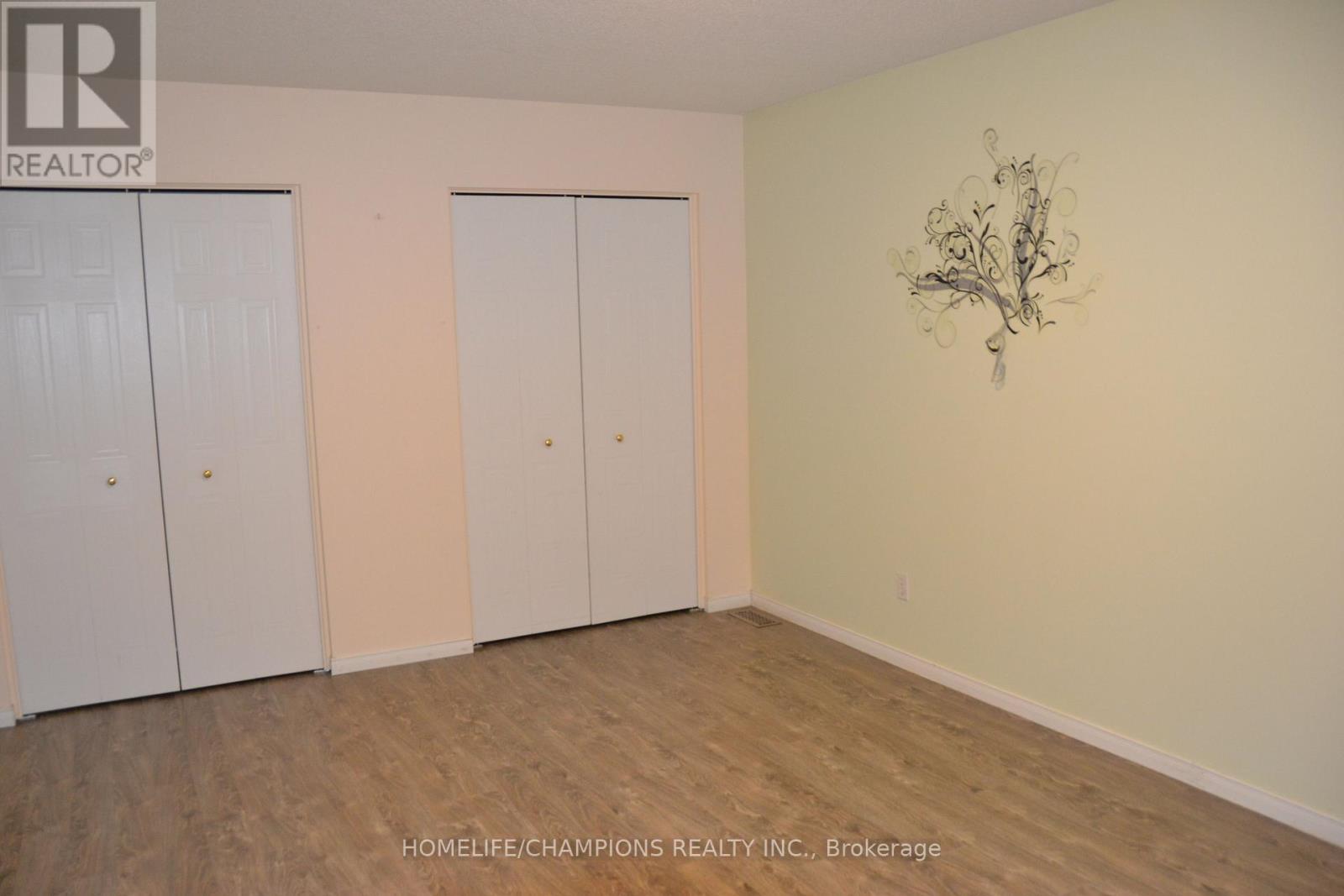 132 Henhoeffer Crescent, Kitchener, ON