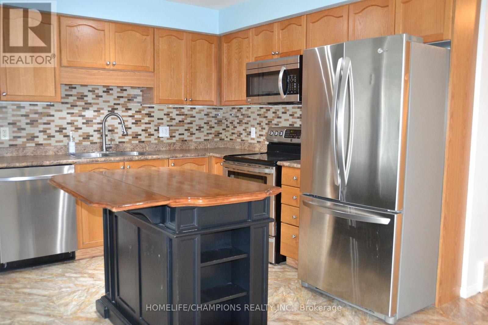132 Henhoeffer Crescent, Kitchener, ON