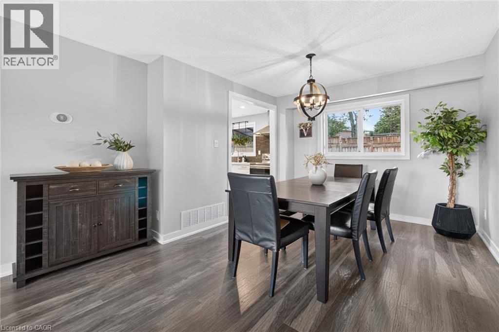 2595 Cavendish Drive, Burlington, ON