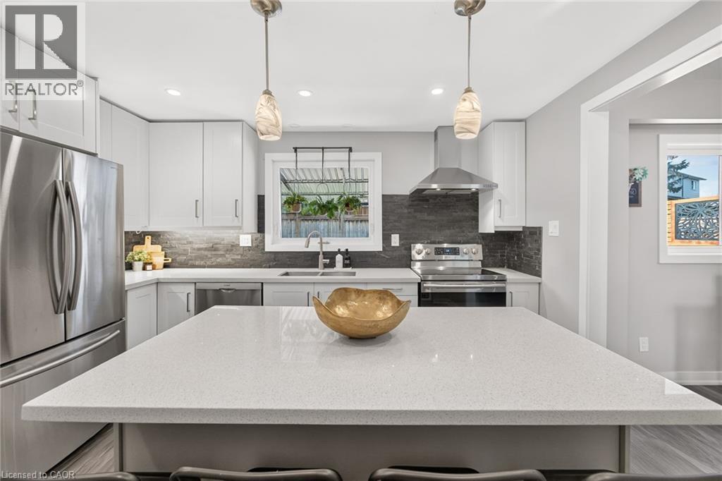 2595 Cavendish Drive, Burlington, ON