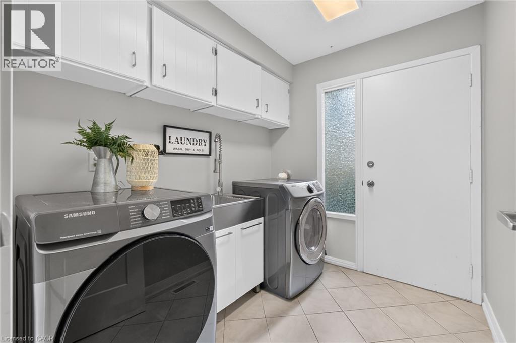 2595 Cavendish Drive, Burlington, ON