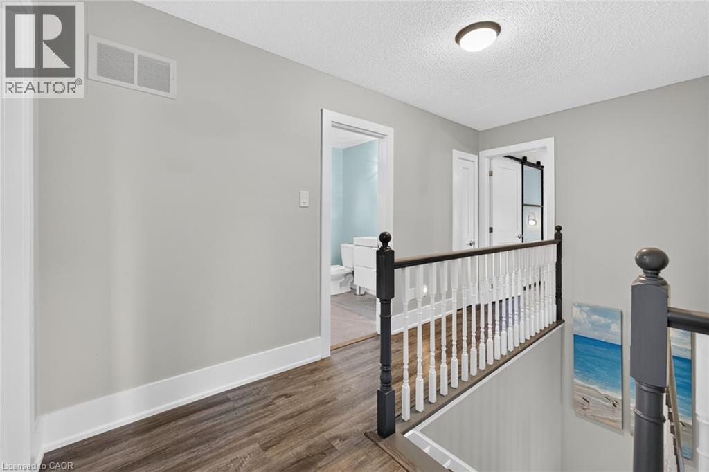 2595 Cavendish Drive, Burlington, ON