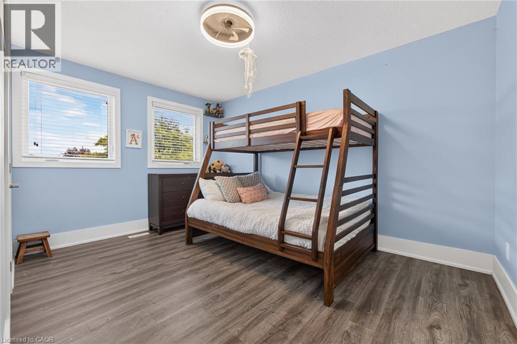 2595 Cavendish Drive, Burlington, ON