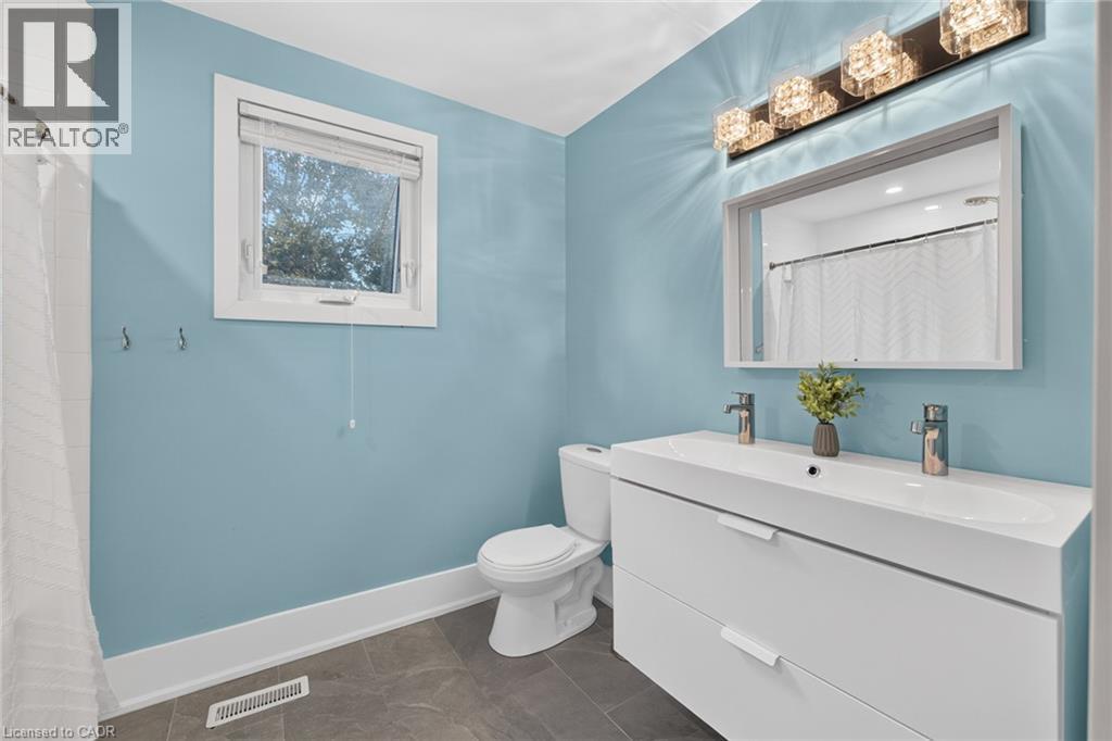 2595 Cavendish Drive, Burlington, ON