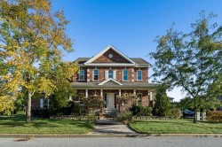 22 Rue de Savoie Candiac, QC J5R 0E6