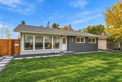 180 Fraser's Grove  Winnipeg, MB R2K 0E7