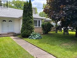 6022 BROOKFIELD AVENUE Niagara Falls (Dorchester), ON L2G 5R5