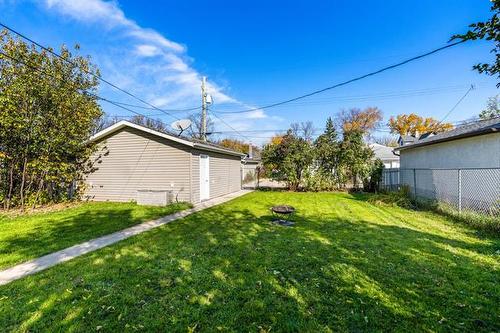 467 Matheson Ave, Winnipeg, MB 