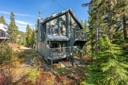 893 Clinton Wood Crt Courtenay, BC V9J 1L0