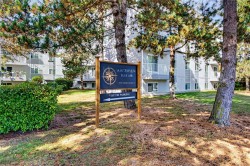 #407-175 Centennial Dr Courtenay, BC V9N 7M4