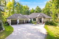 2 SYCAMORE CIRCLE Springwater, ON L0L 2K0