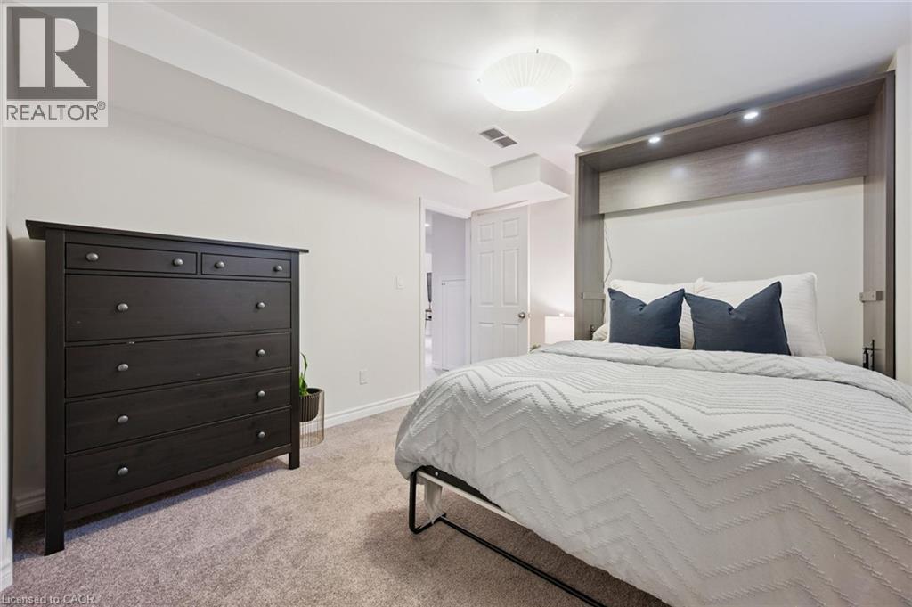 Bedroom with built-in Murphy bed - 6 Branwood Place, Kitchener, ON