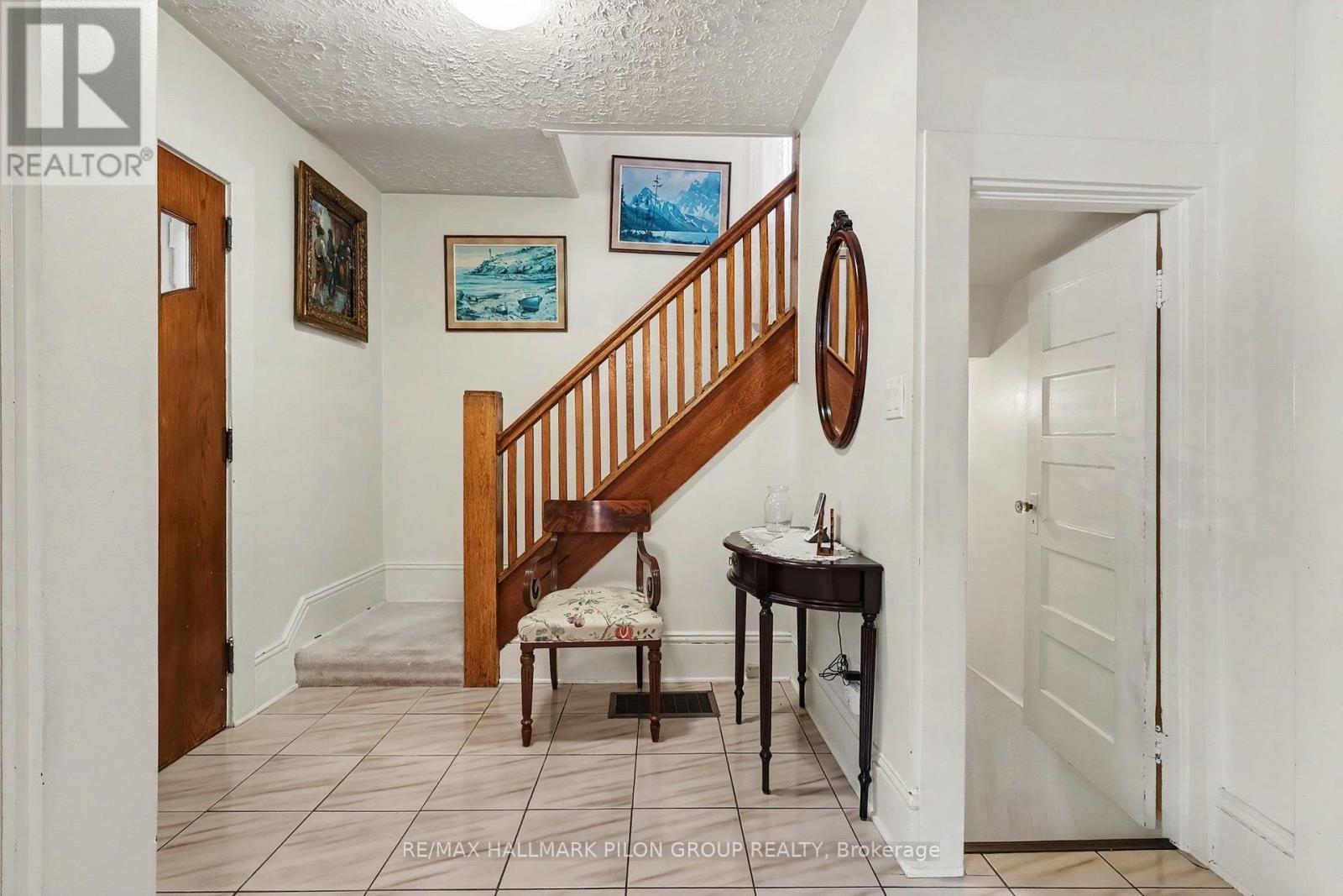 99 Huron Avenue N, Ottawa, ON