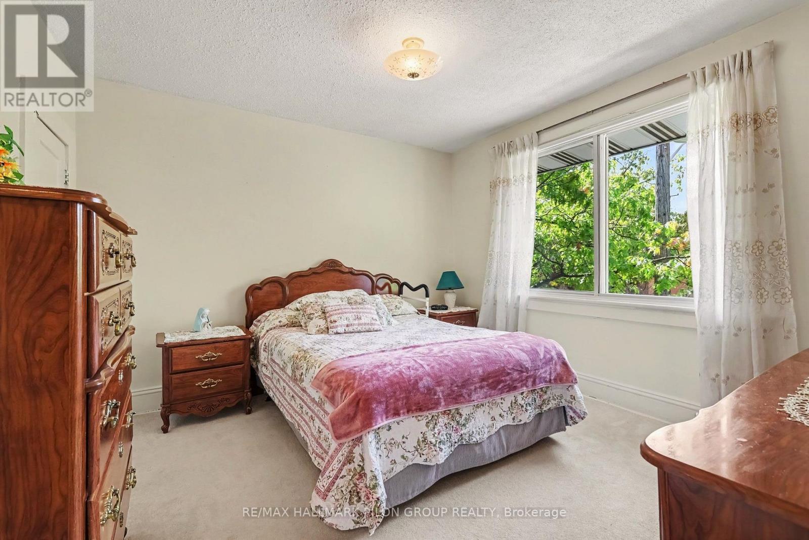 99 Huron Avenue N, Ottawa, ON