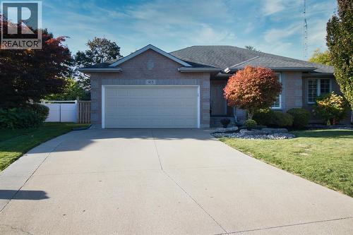 165 ALEX CAMERON COURT  Sarnia, ON N7W 1C3