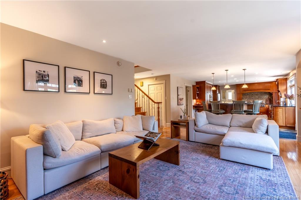 215 Kimble Dr, Fredericton, NB