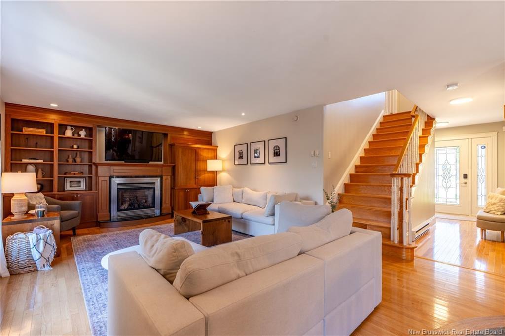 215 Kimble Dr, Fredericton, NB