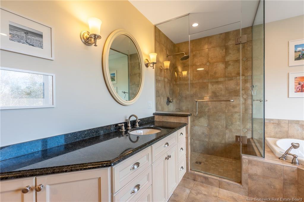 215 Kimble Dr, Fredericton, NB
