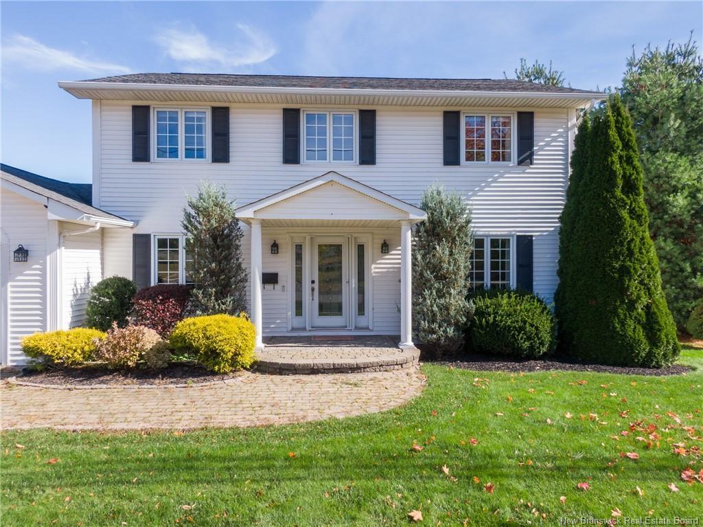 215 Kimble Dr, Fredericton, NB