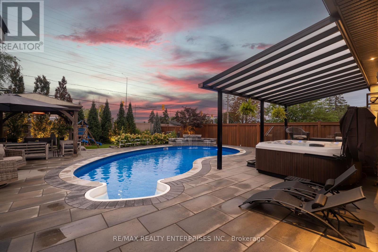 2223 Belfast Crescent, Mississauga, ON