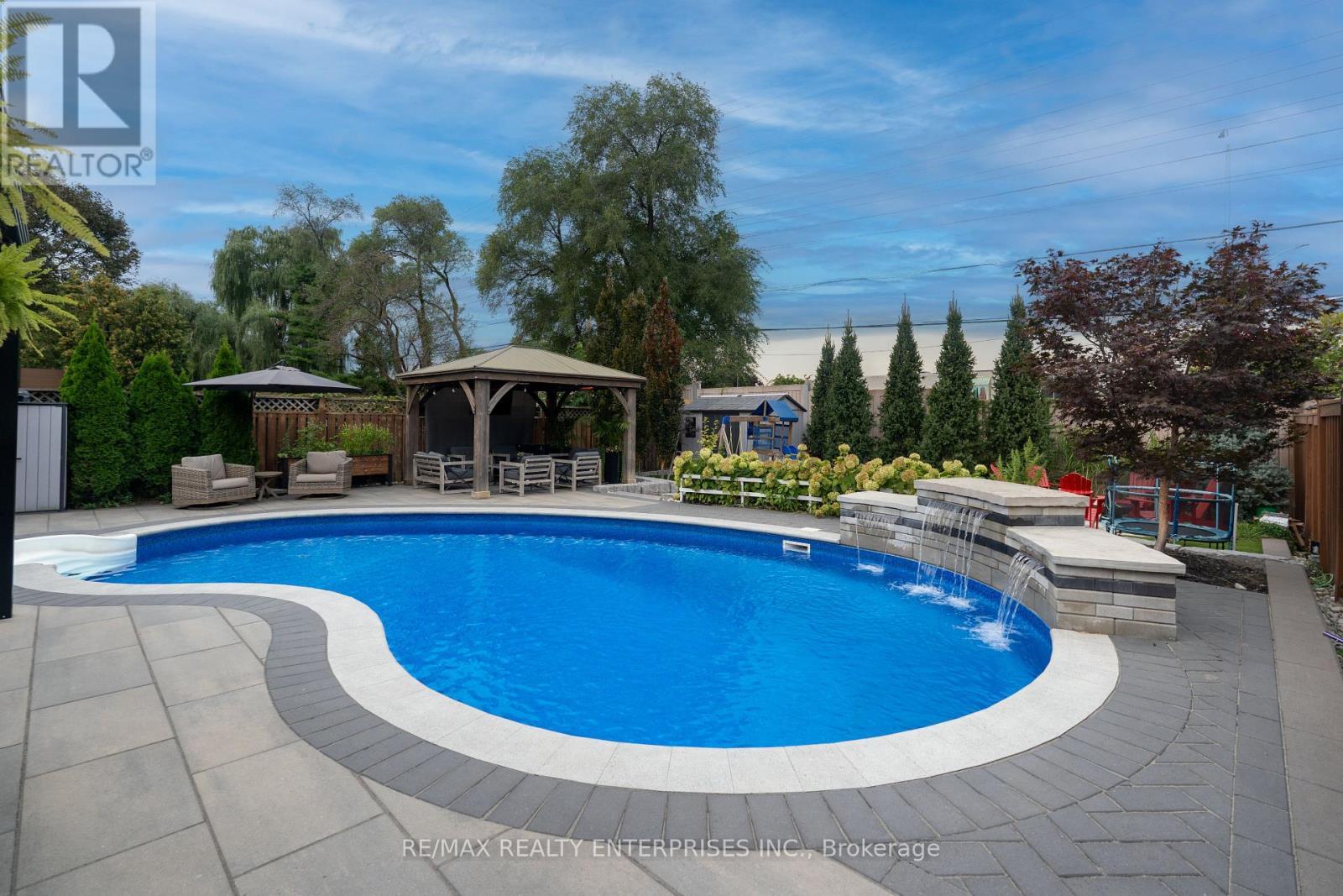 2223 Belfast Crescent, Mississauga, ON