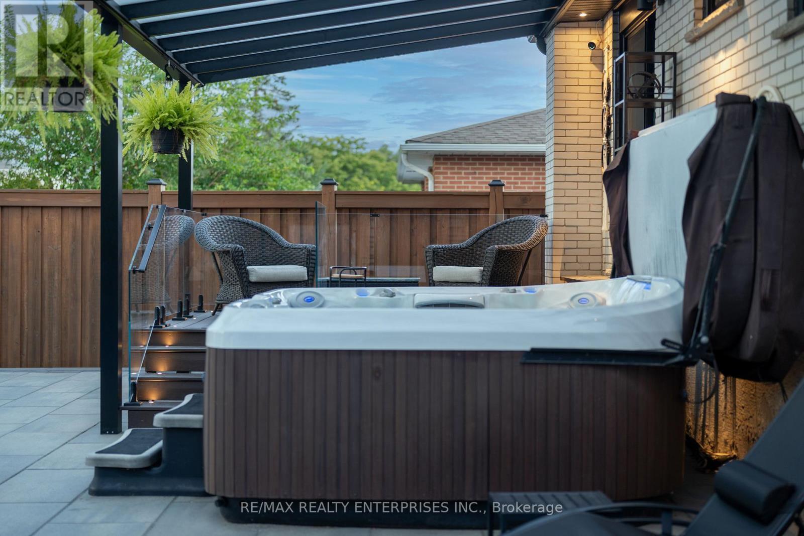 2223 Belfast Crescent, Mississauga, ON