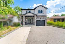 165 ST ANDREWS STREET W  Cambridge, ON N1S 1N2