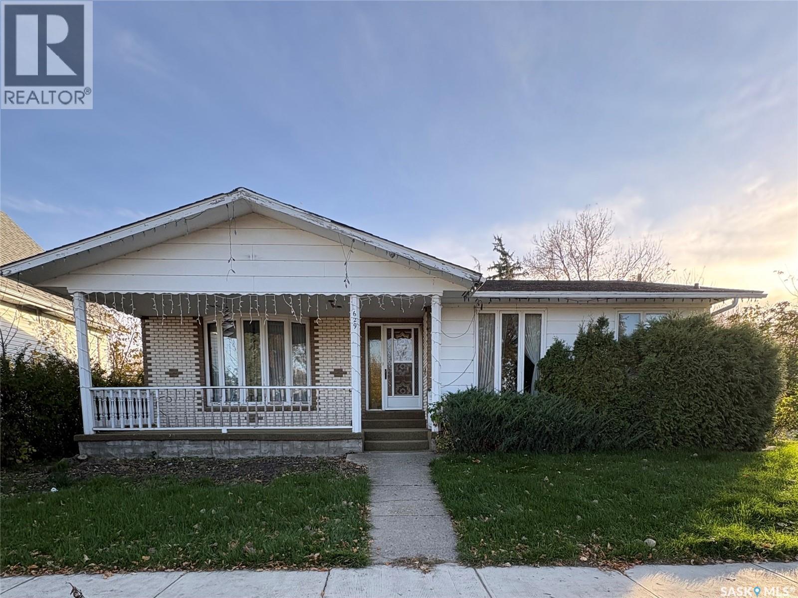 629 Main Street, Kipling, SK