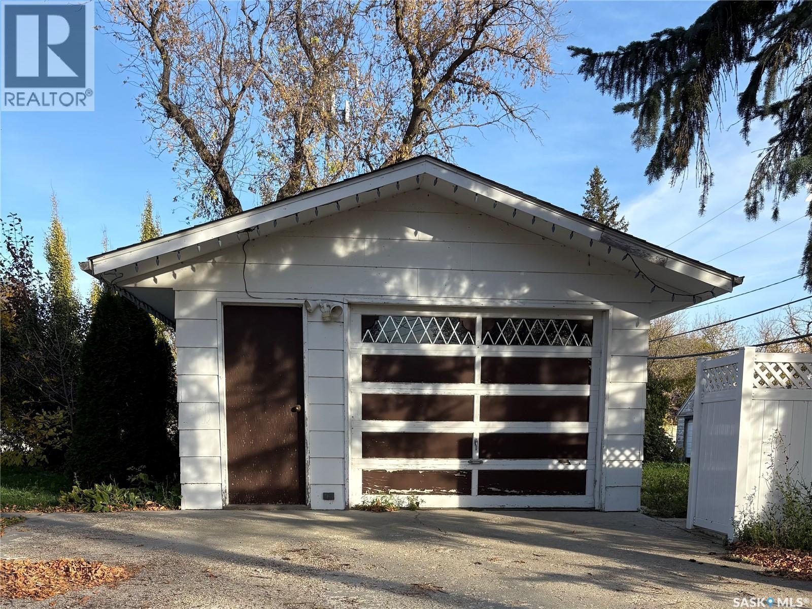 629 Main Street, Kipling, SK