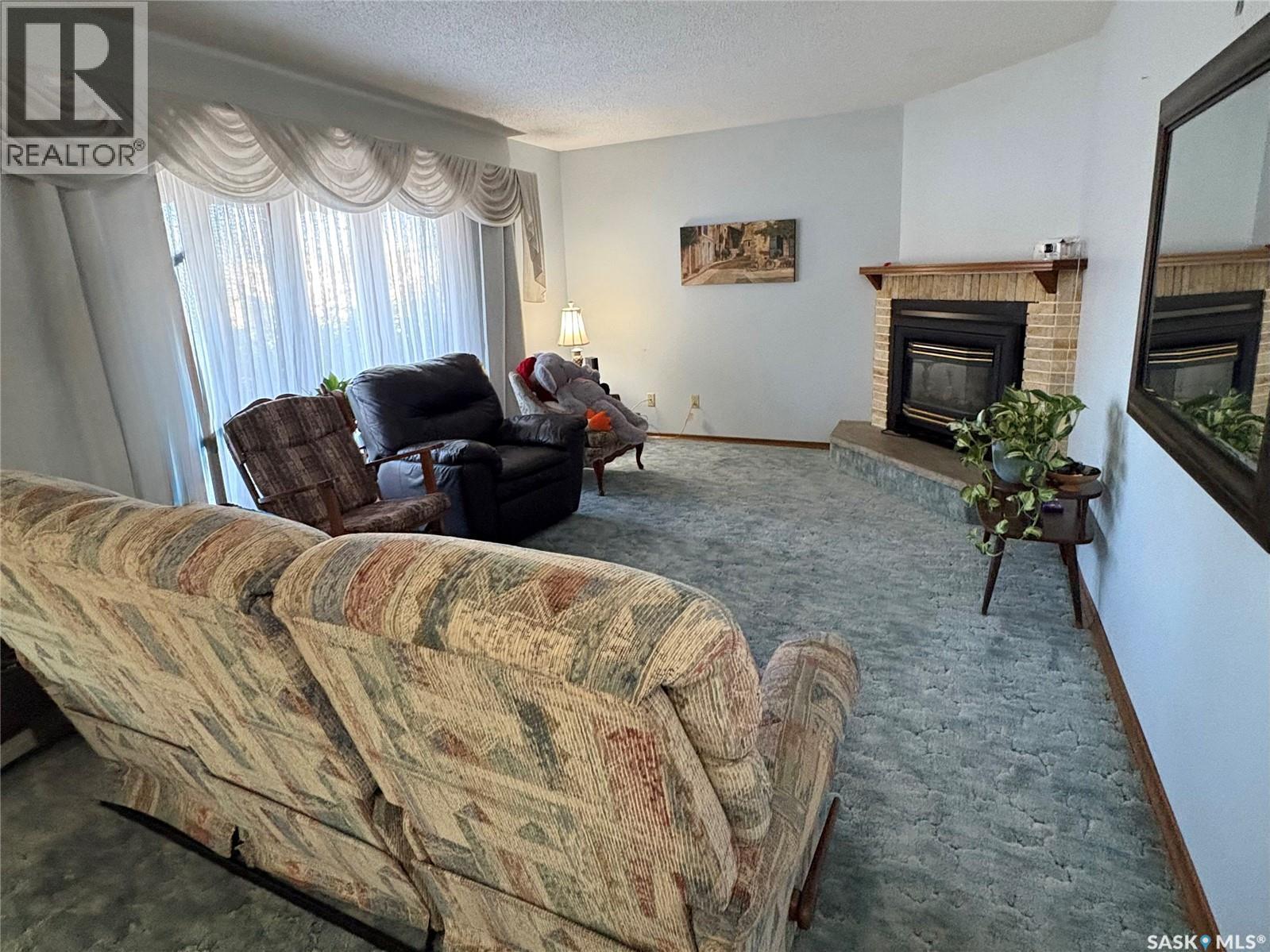 629 Main Street, Kipling, SK