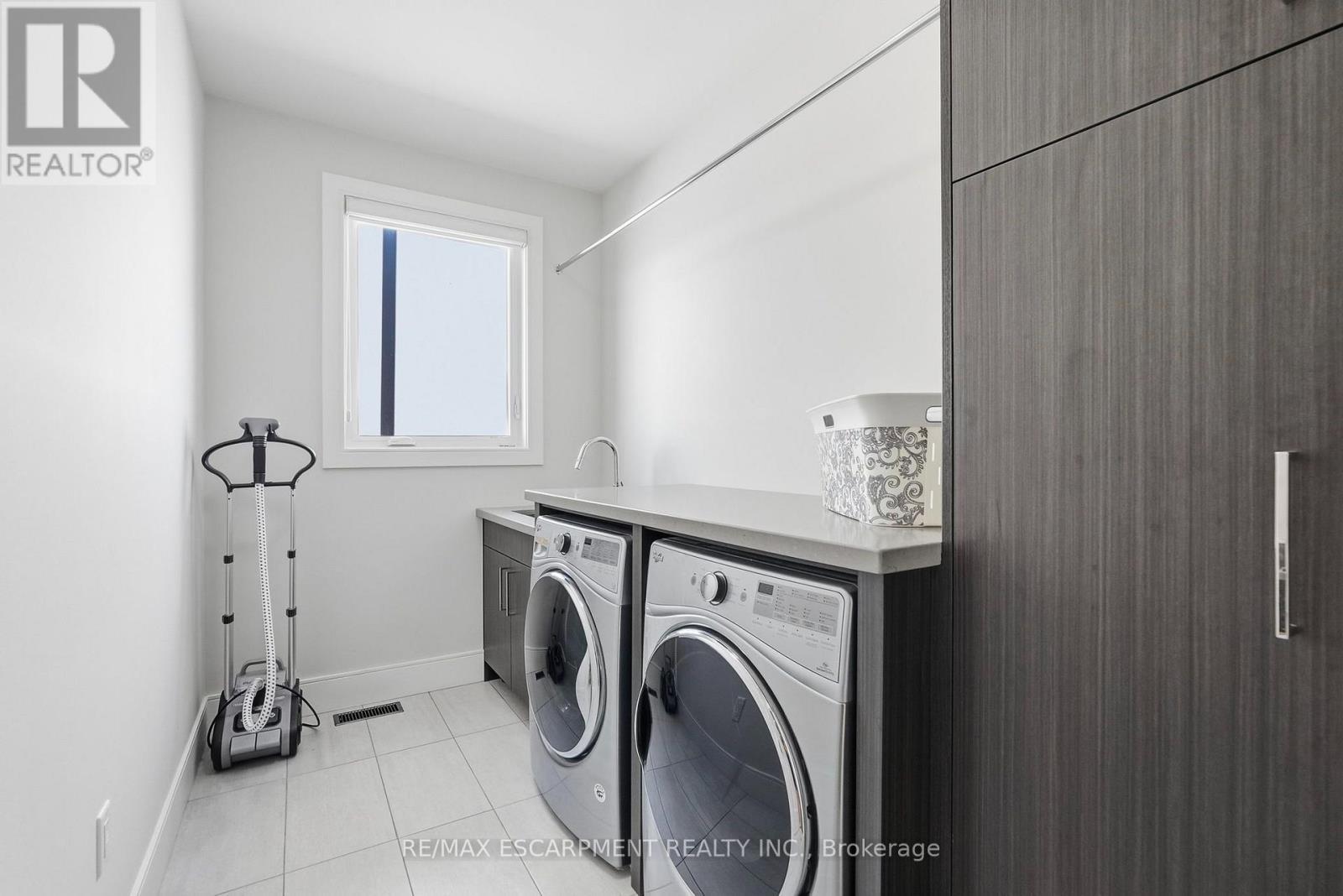 65 Forest Avenue, Mississauga, ON